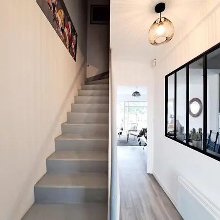 L'oceanic Apartment *